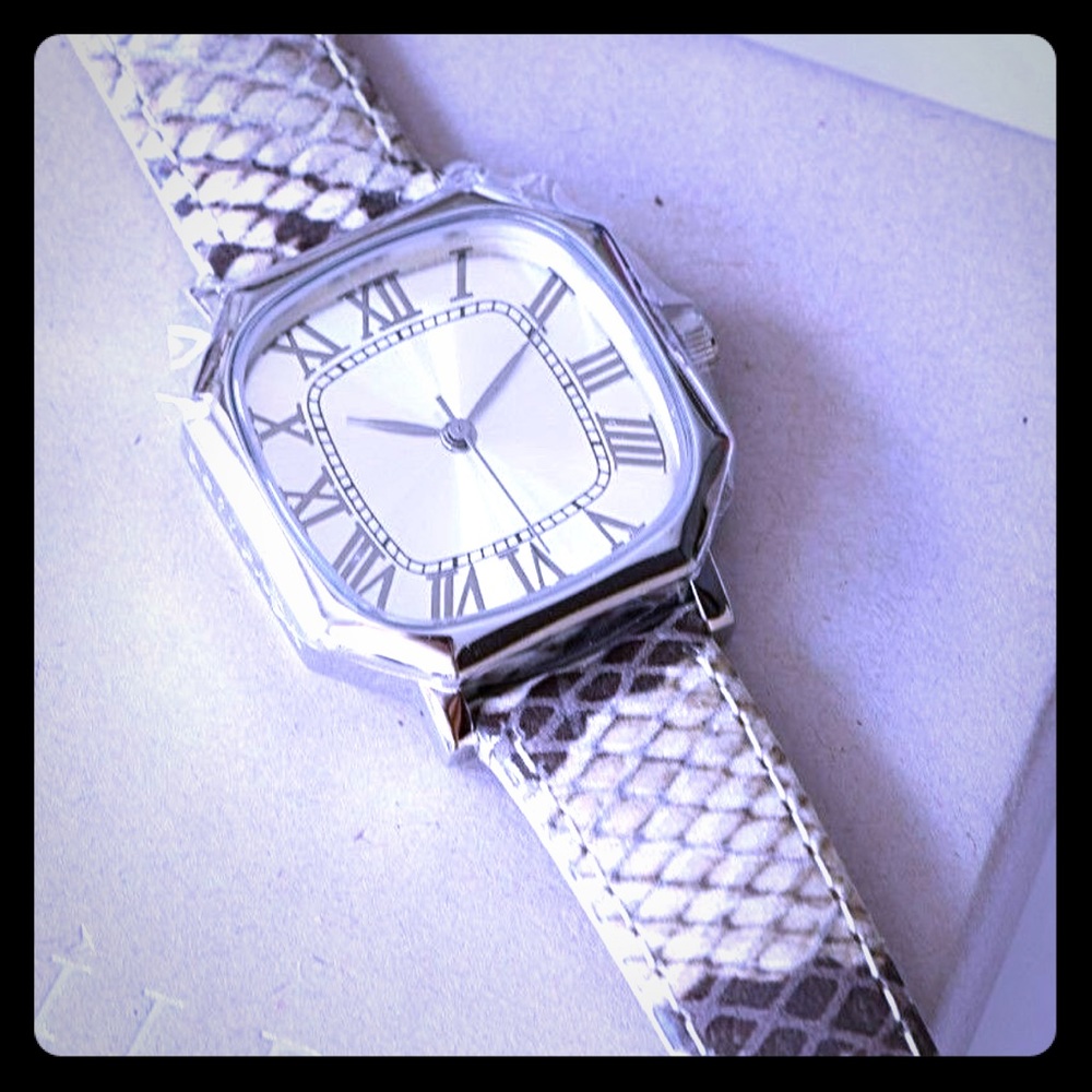 Silpada Snake it Happen